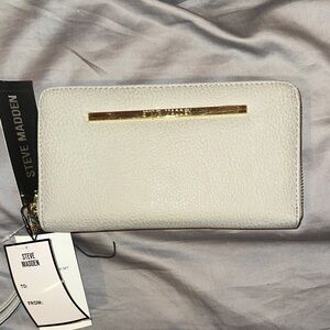 Steve Madden gray wallet